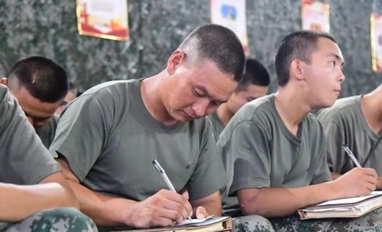 如果明天要打仗 解放军写“三信一书”