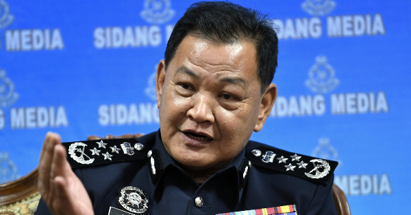 警總長:重要人物照罰 開罰單沒雙重標準