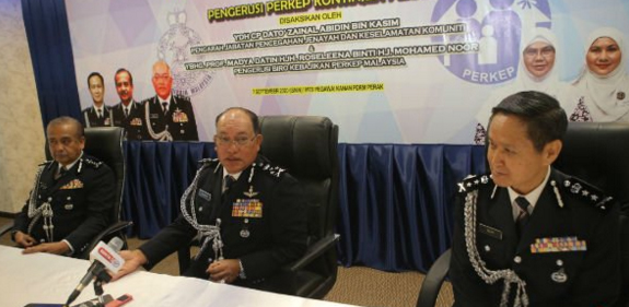 警长阻差办公 再纳阿比丁:秉公处置