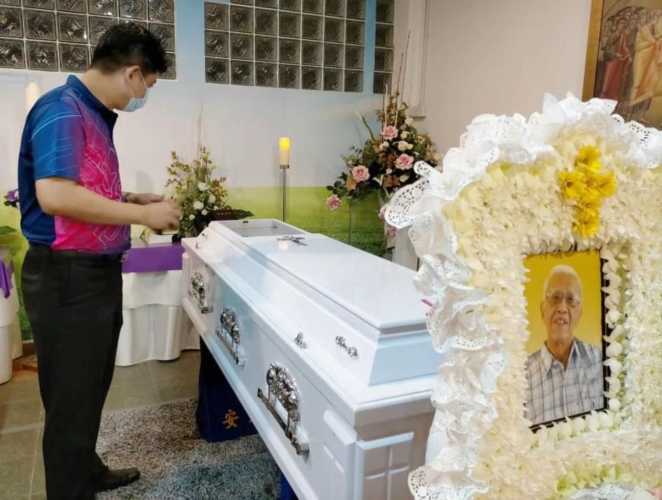 狮城打拼子女难返乡 独居老人增生活难自理