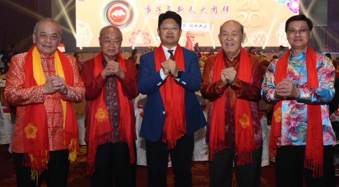 与白天视频告别 华总与新大使紧密配合