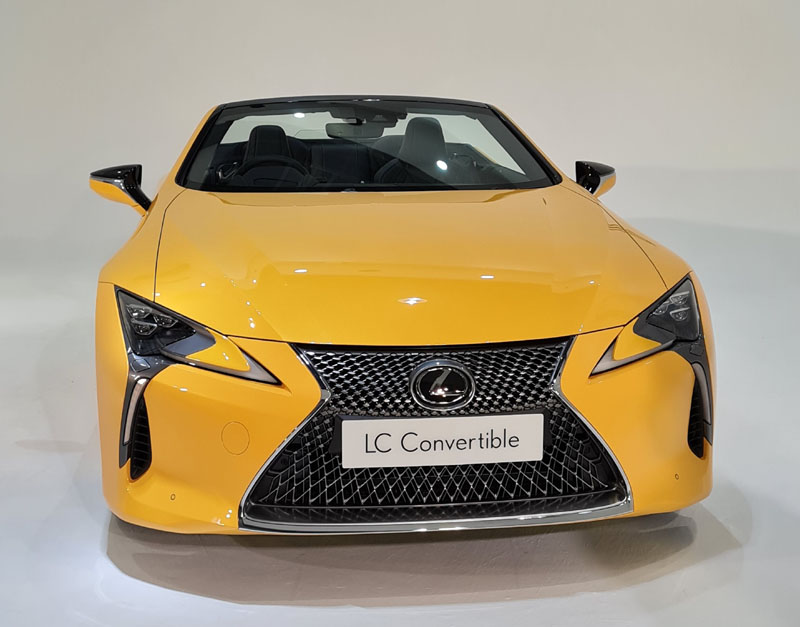 凌志敞篷跑车LC 500 Convertible 自由奔驰