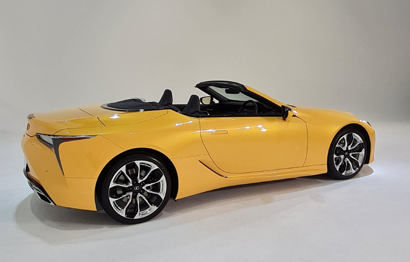 凌志敞篷跑车LC 500 Convertible 自由奔驰