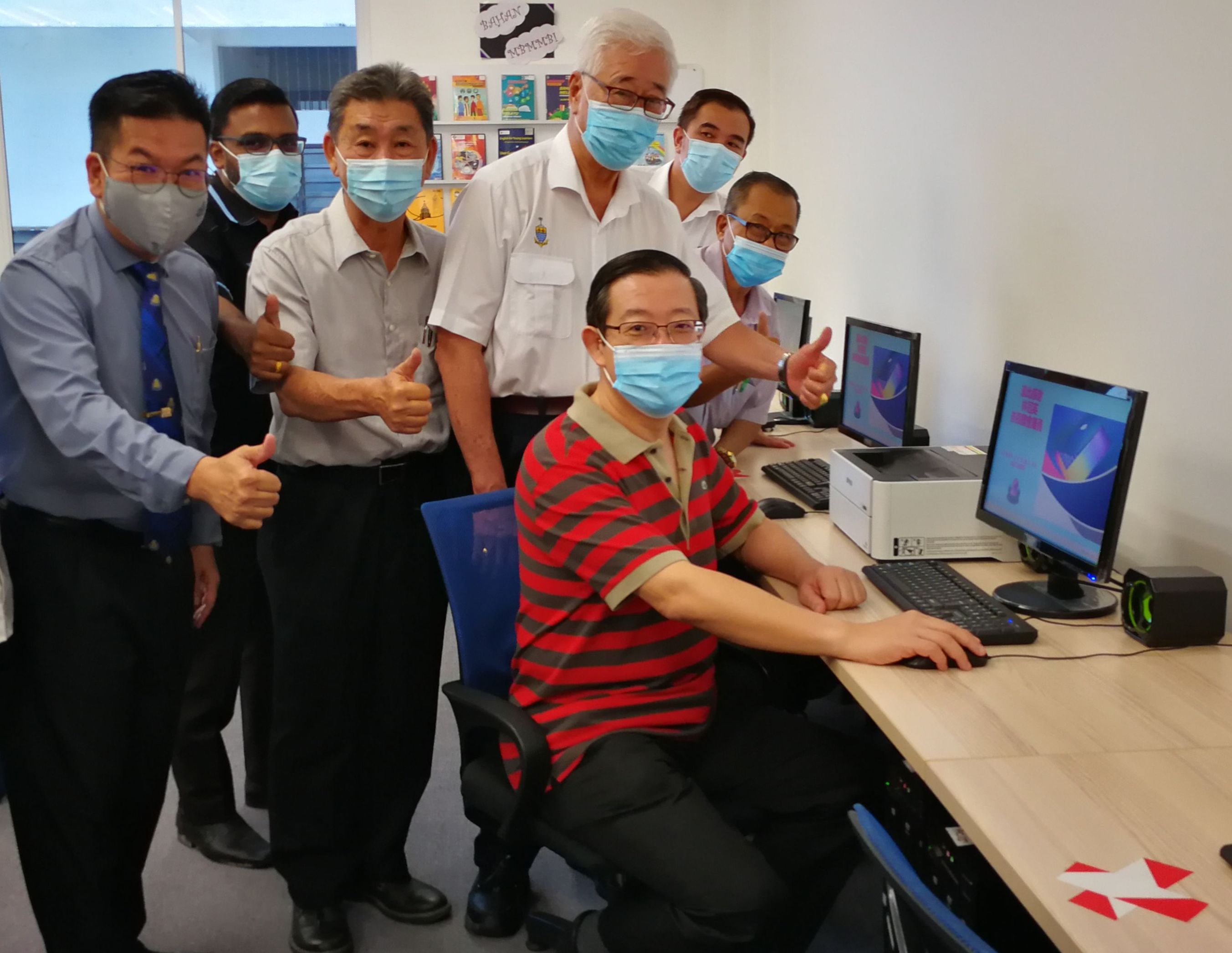 林冠英揶揄政治人物 “為何獨中等沒撥款不吭聲”