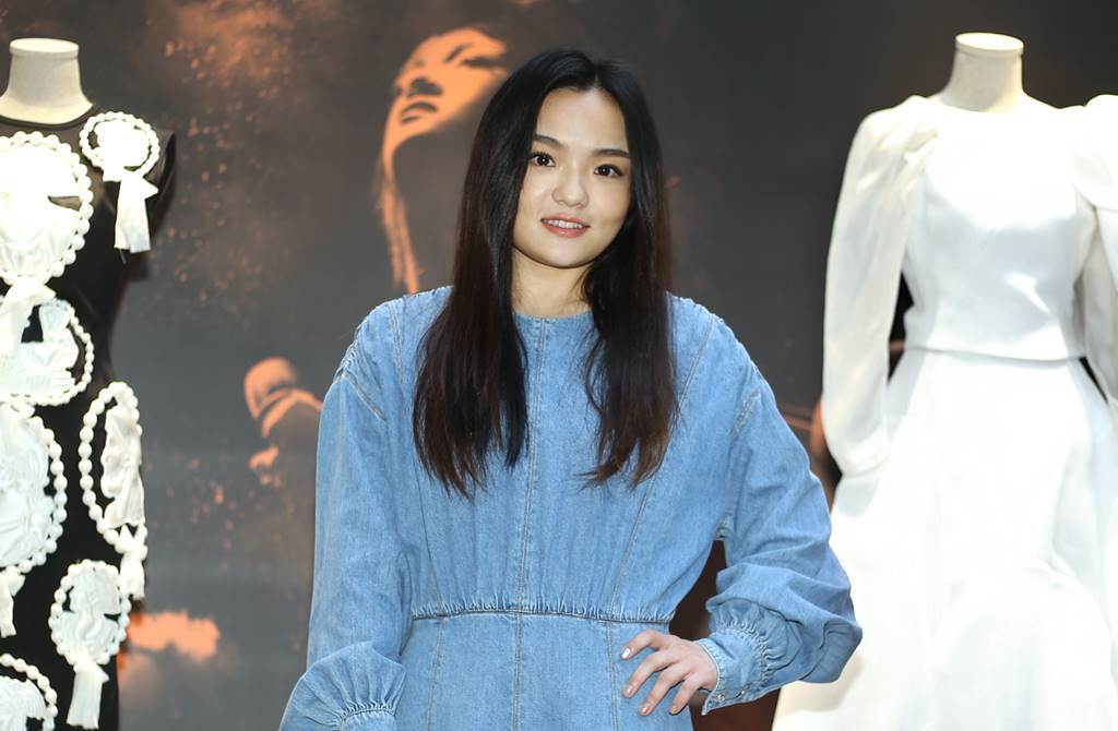 徐佳莹平安产子 升格人母