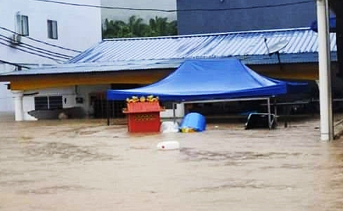 15小时长命雨  双溪吉流村变水乡