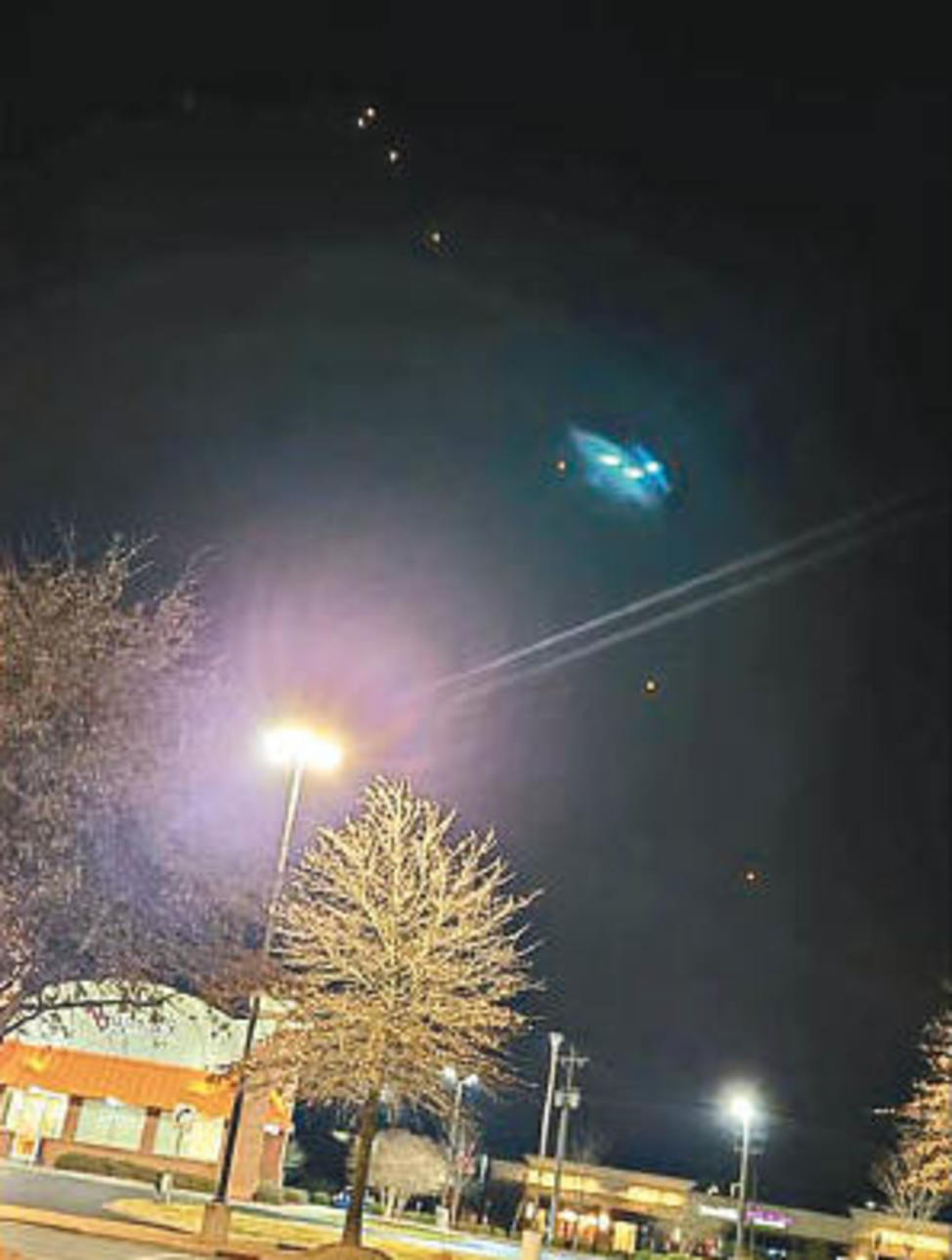 女子拍UFO照 专家证没改图