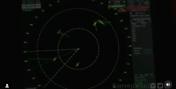 雷达影片曝光 9 UFO包围美军舰