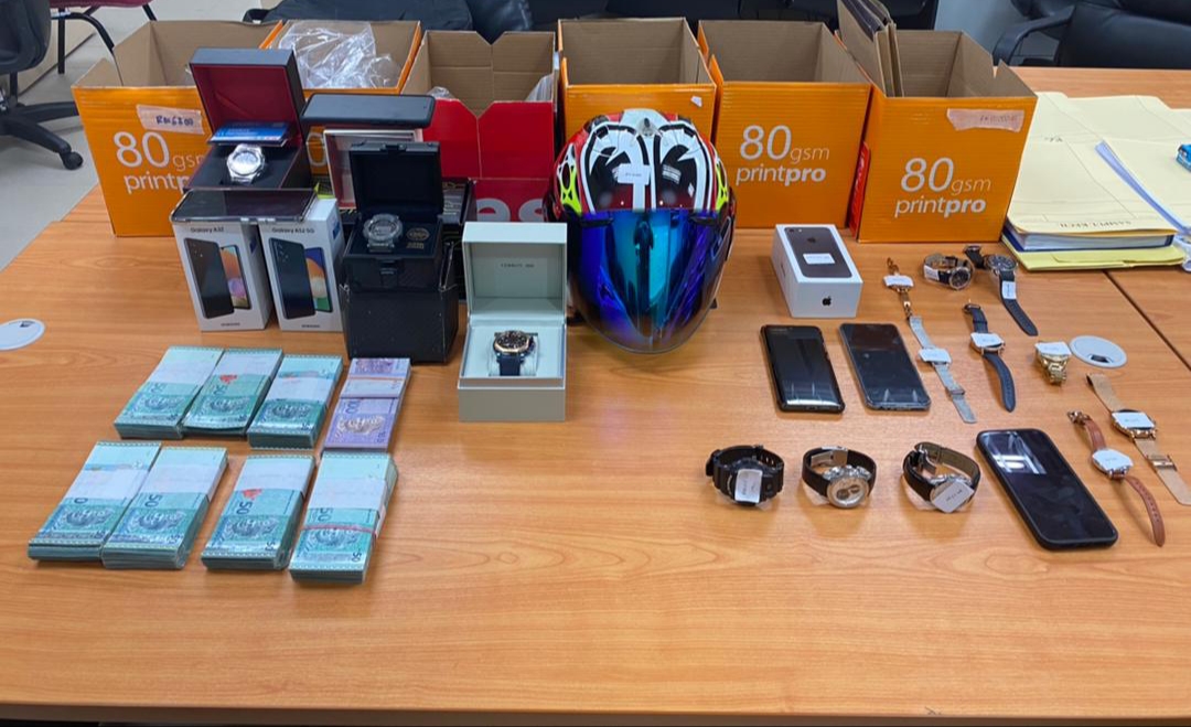 助通个贷申请后索贿 反贪局逮捕6银行职员