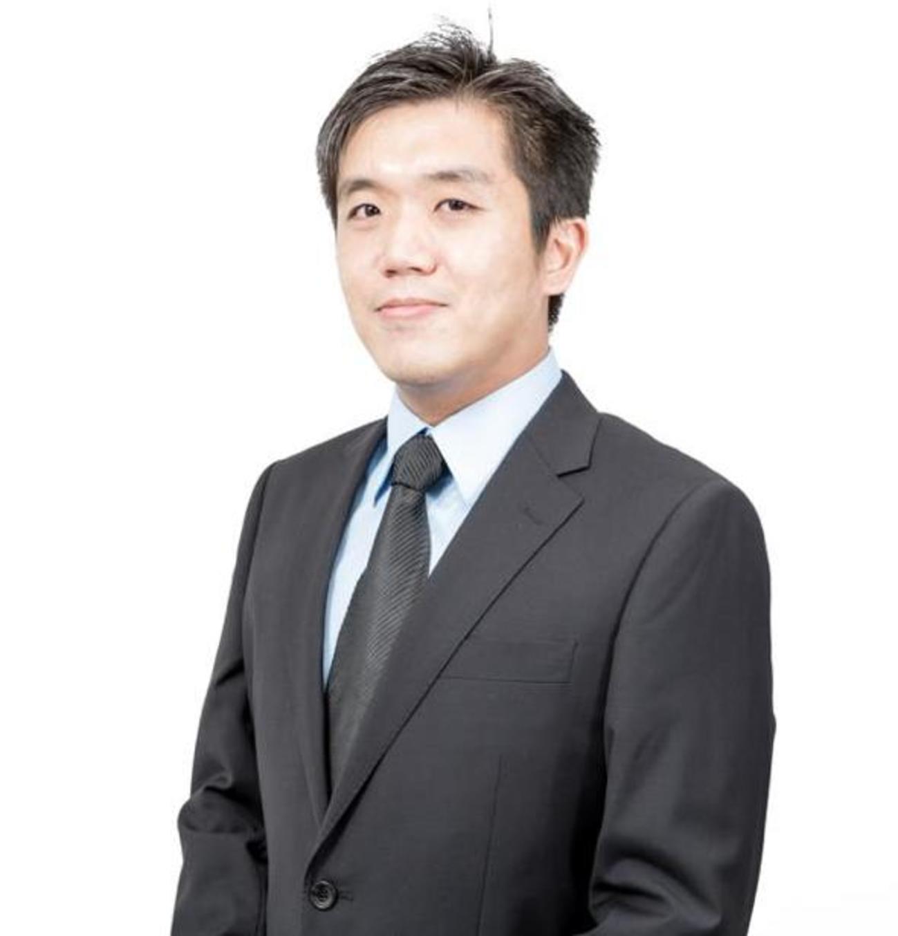 前股票分析师兼CFA持证人黄子伦