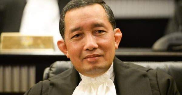 前总检察长依德鲁斯哈伦 受委大马竞争委员会主席