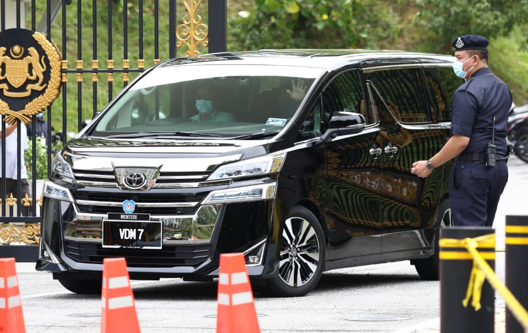 麦西慕觐见国家元首