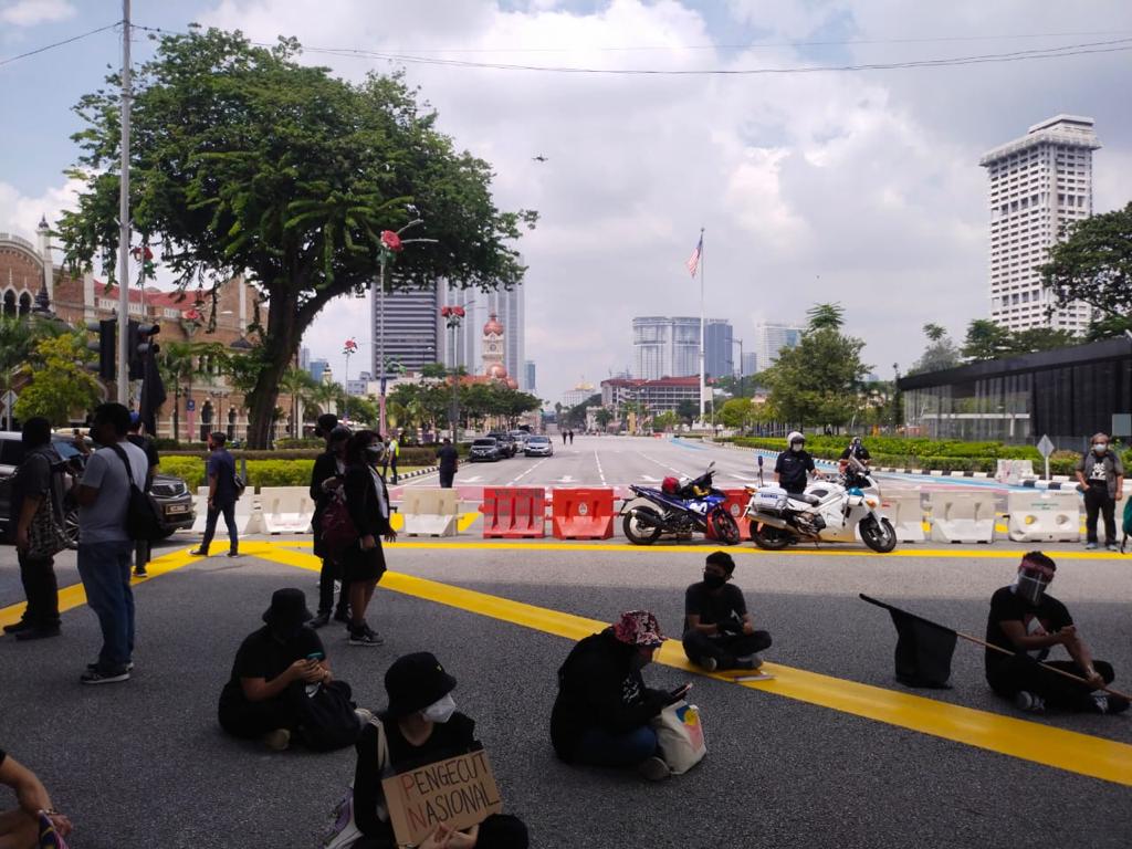 指三大诉求无回应 SSR在21日街头抗议