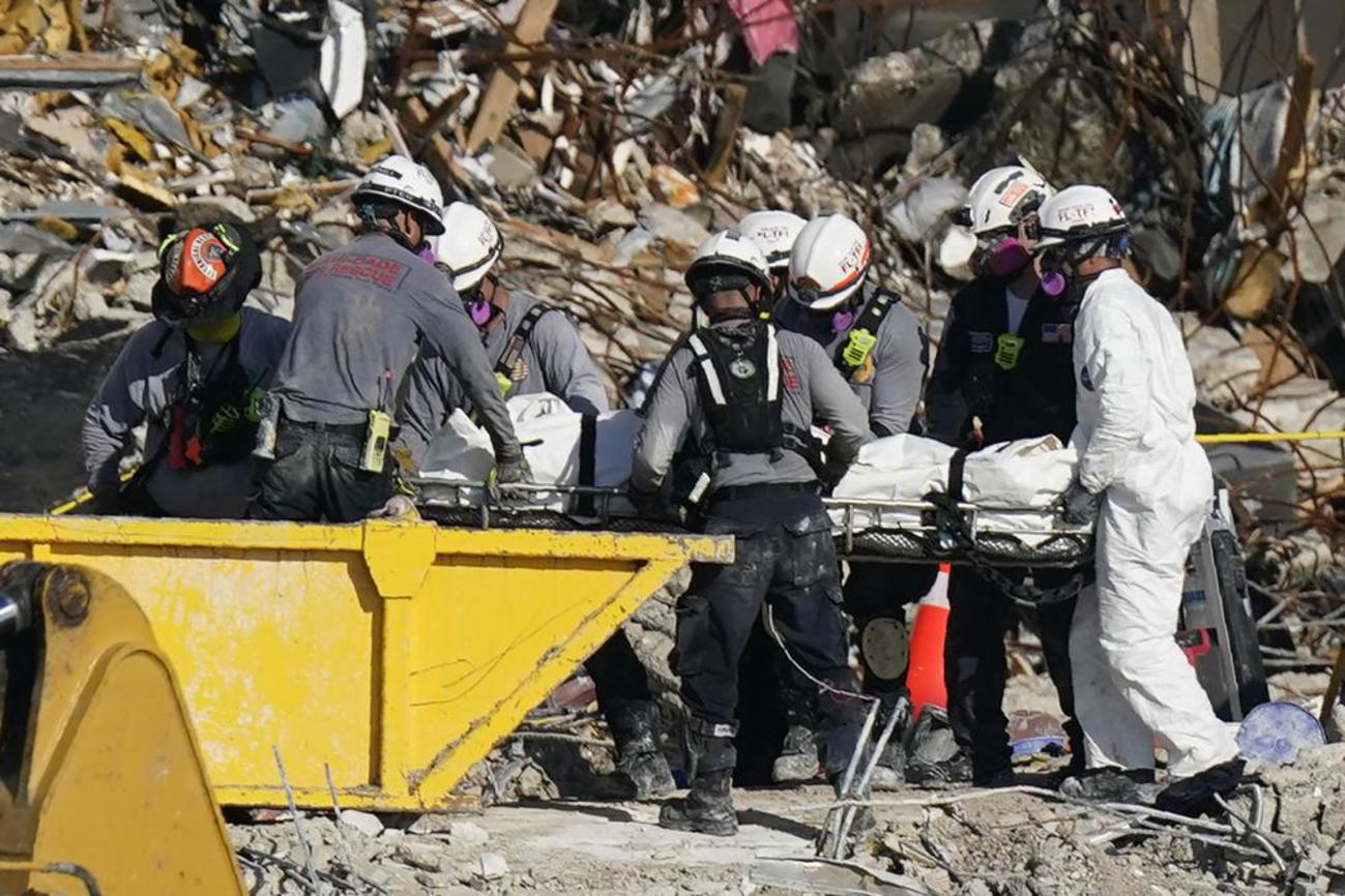 佛州倒塌公寓 增至22死126人失蹤