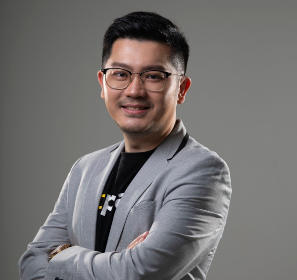 麦潍闳