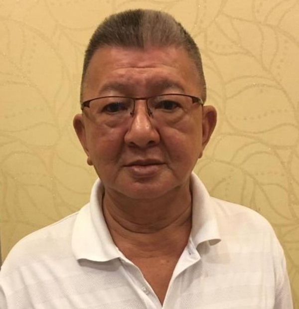 黄守群
