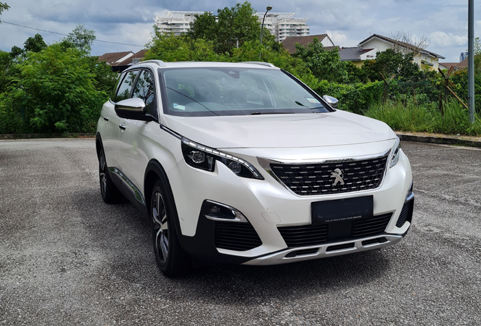 更新版标致5008运动休闲车