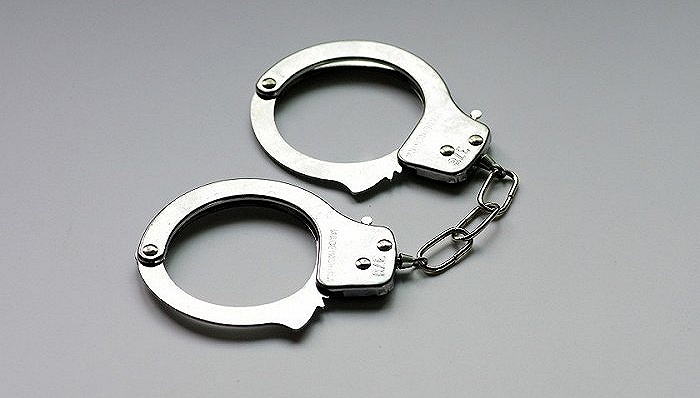 公款转入个人户头男子被捕