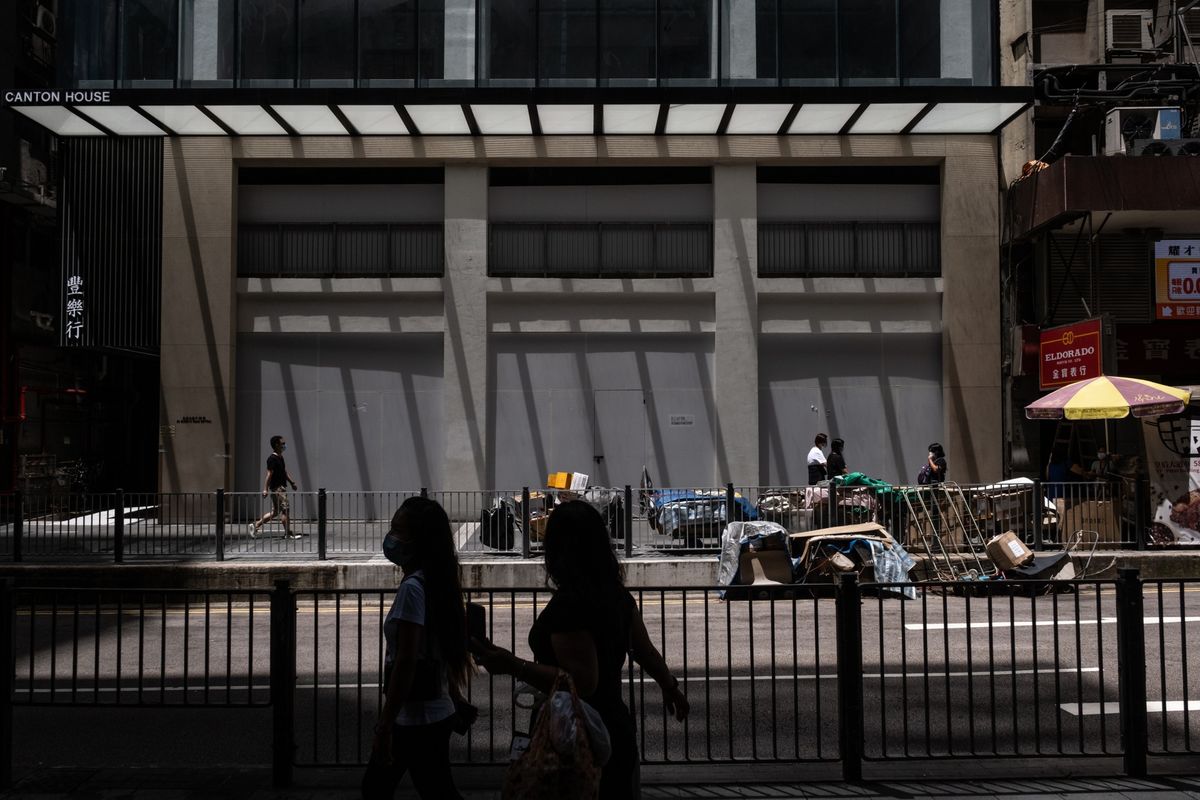 香港高端商业街租金回落