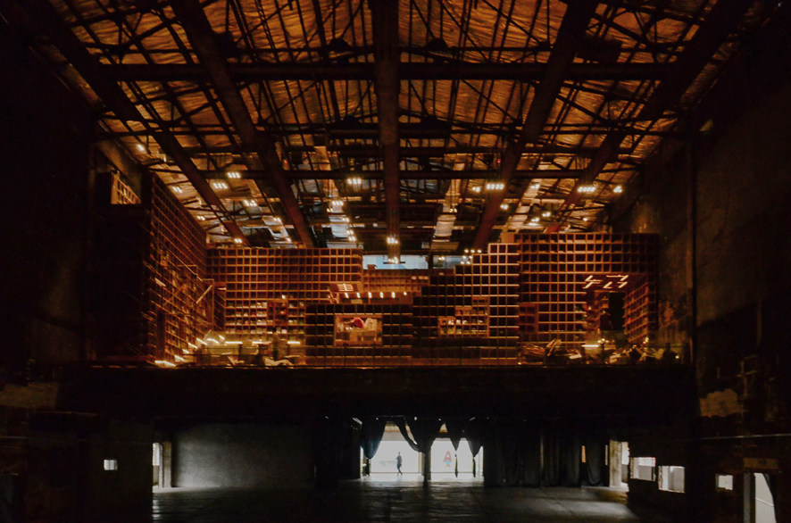 柏屏剧院, book excess
