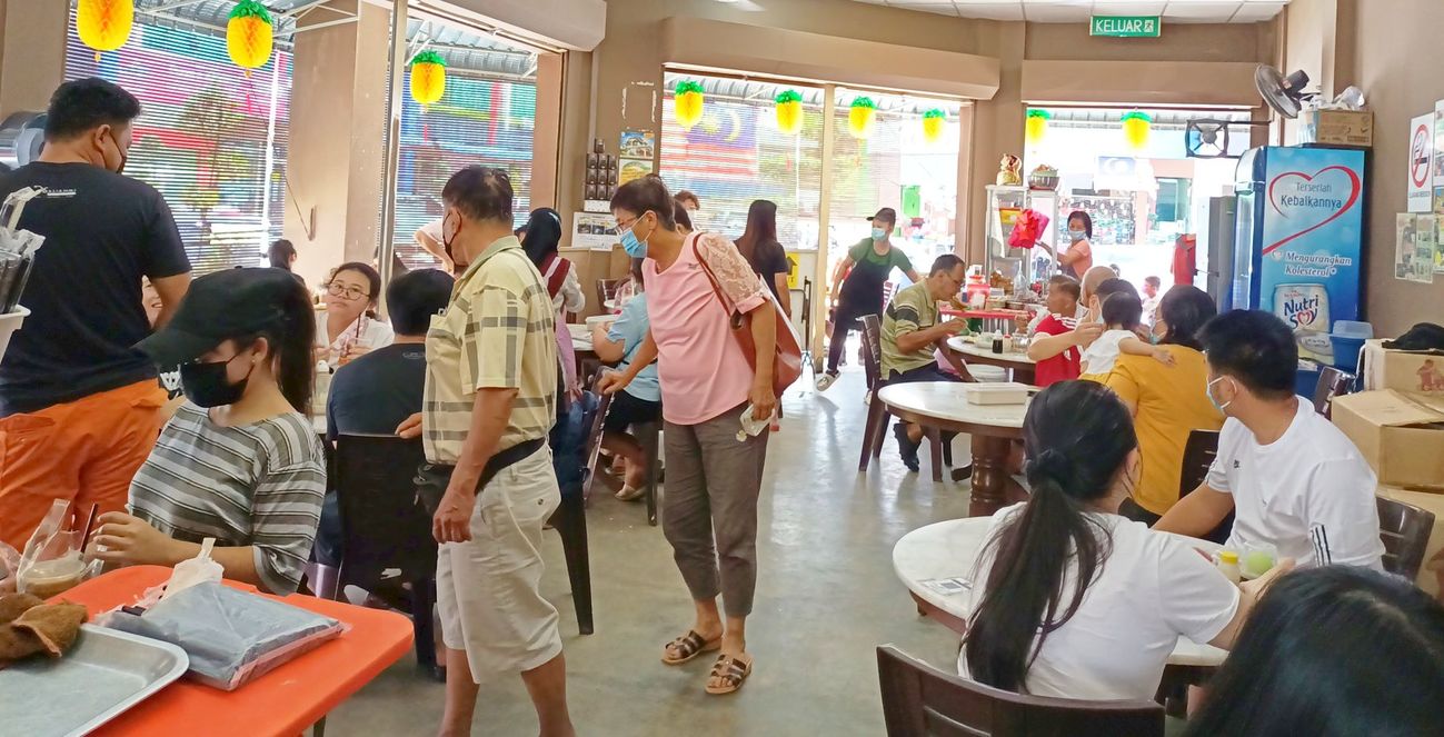 疫后家庭支出模式大不同 外出用餐占食品开销一半