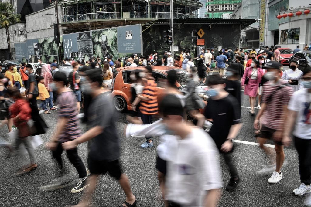 人资部:招揽专才 人才机构需获更大权力
