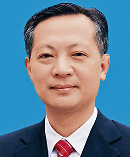 张硕辅