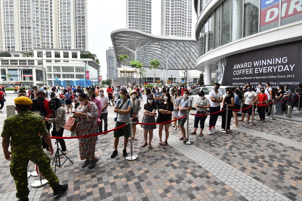 排队人潮 Pavilion Bukit Jalil