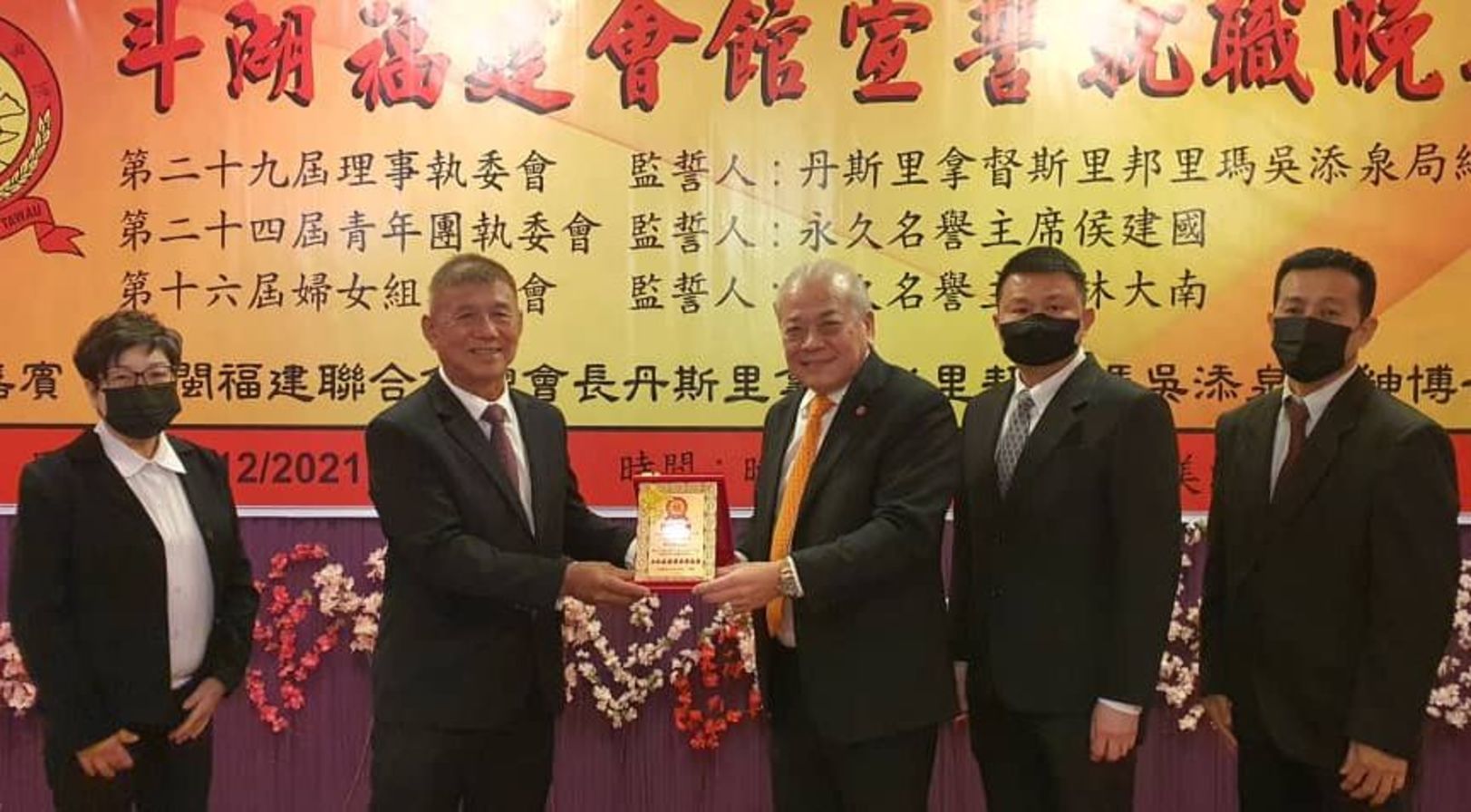 吴添泉:一国几制引混淆 酒牌政策应全面统一