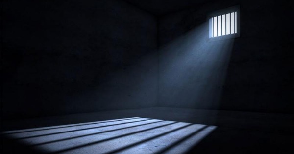 毒贩扣留所倒地身亡 验尸报告显示无刑事伤痕