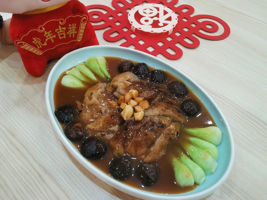 鲜冬菇鲍汁扣海参 久违重逢全家福