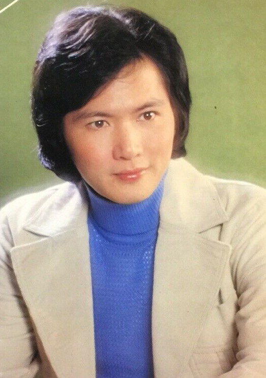 李逸