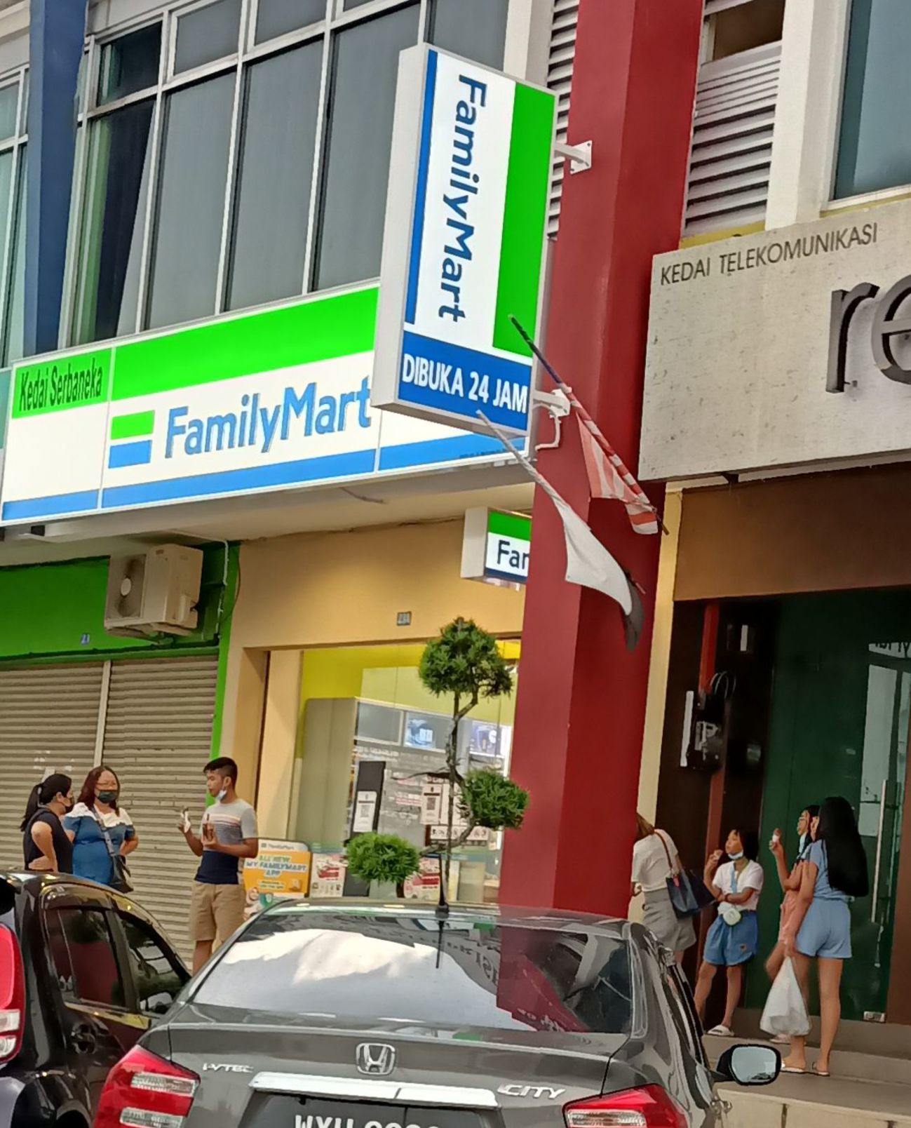 推动商店出租率·增就业机会 连锁店入驻振劳勿经济