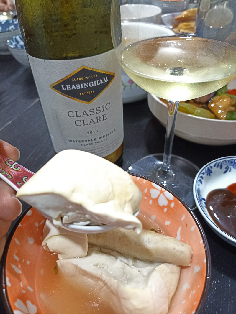 葡萄酒  酿豆腐 新鲜配搭