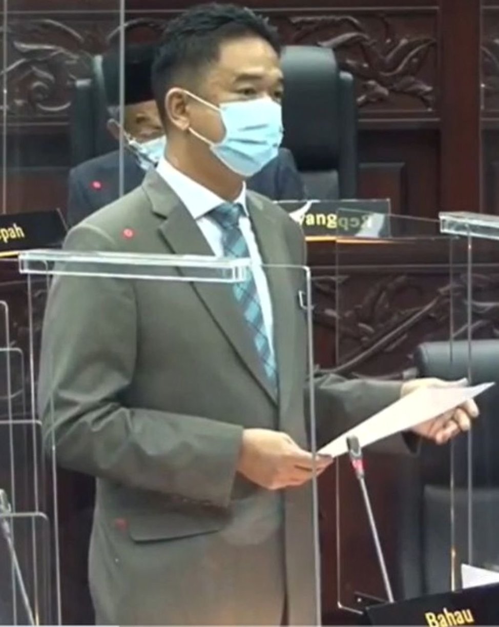 張聒翔:各縣市增小販中心 553檔位待無牌小販申請