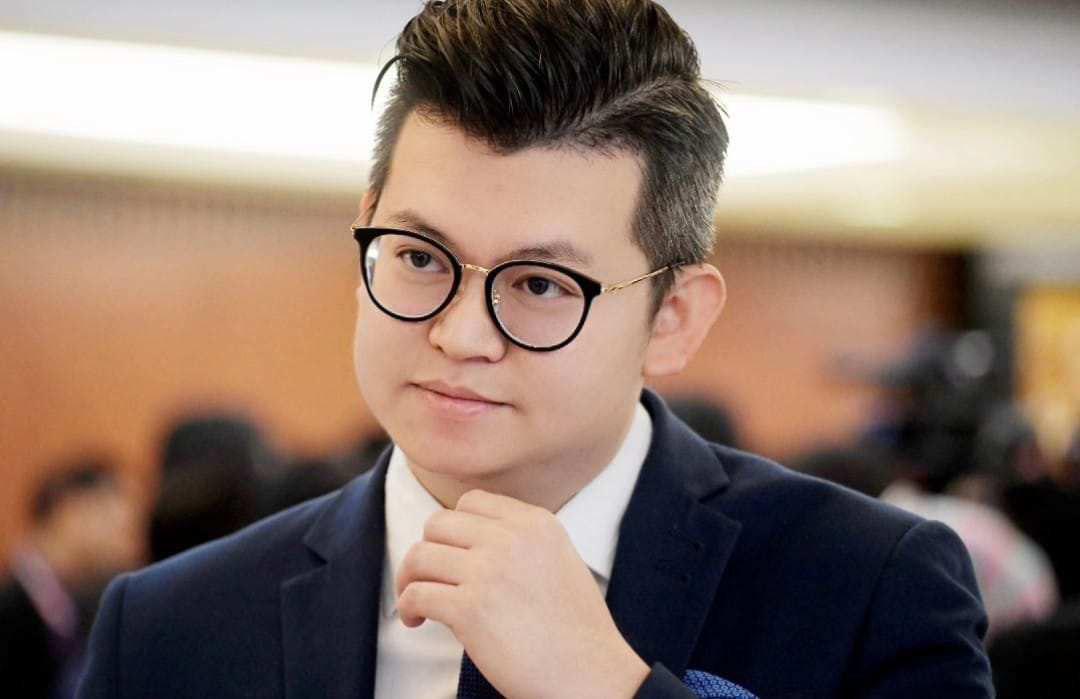 俞利文促卫生部加强公共宣导 鼓励公众戴口罩防疫