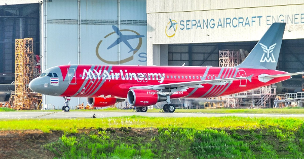 疑2岁小孩没系好安全带 全家险被MYAirline赶下机