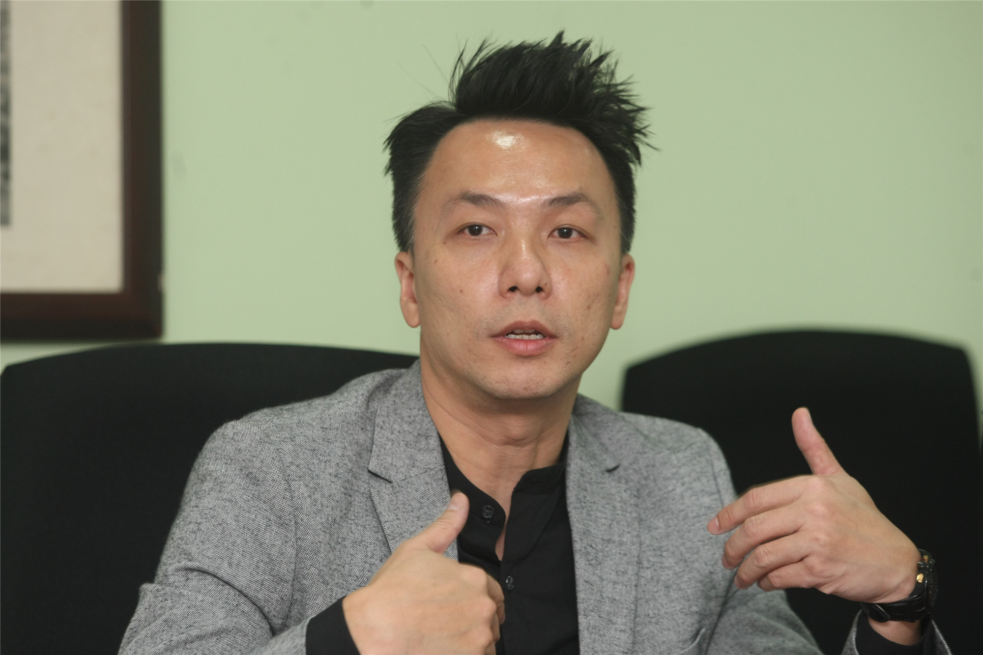 优大经济学教授黄锦荣博士