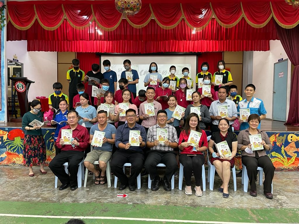 吉胆岛华联小学 推介学生作文集