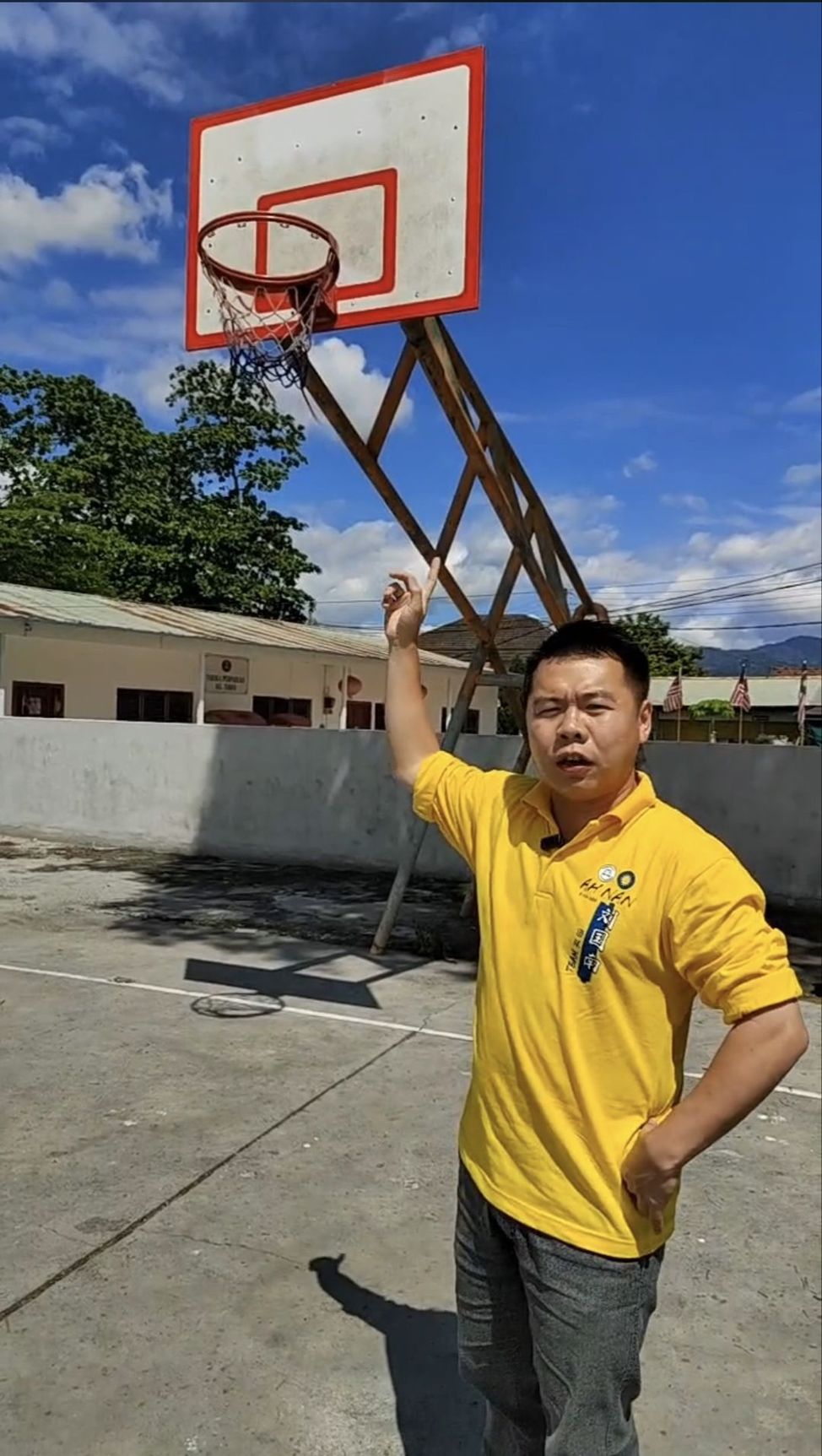 籃球板火箭標誌被擦掉  劉國南:打臉黃文標