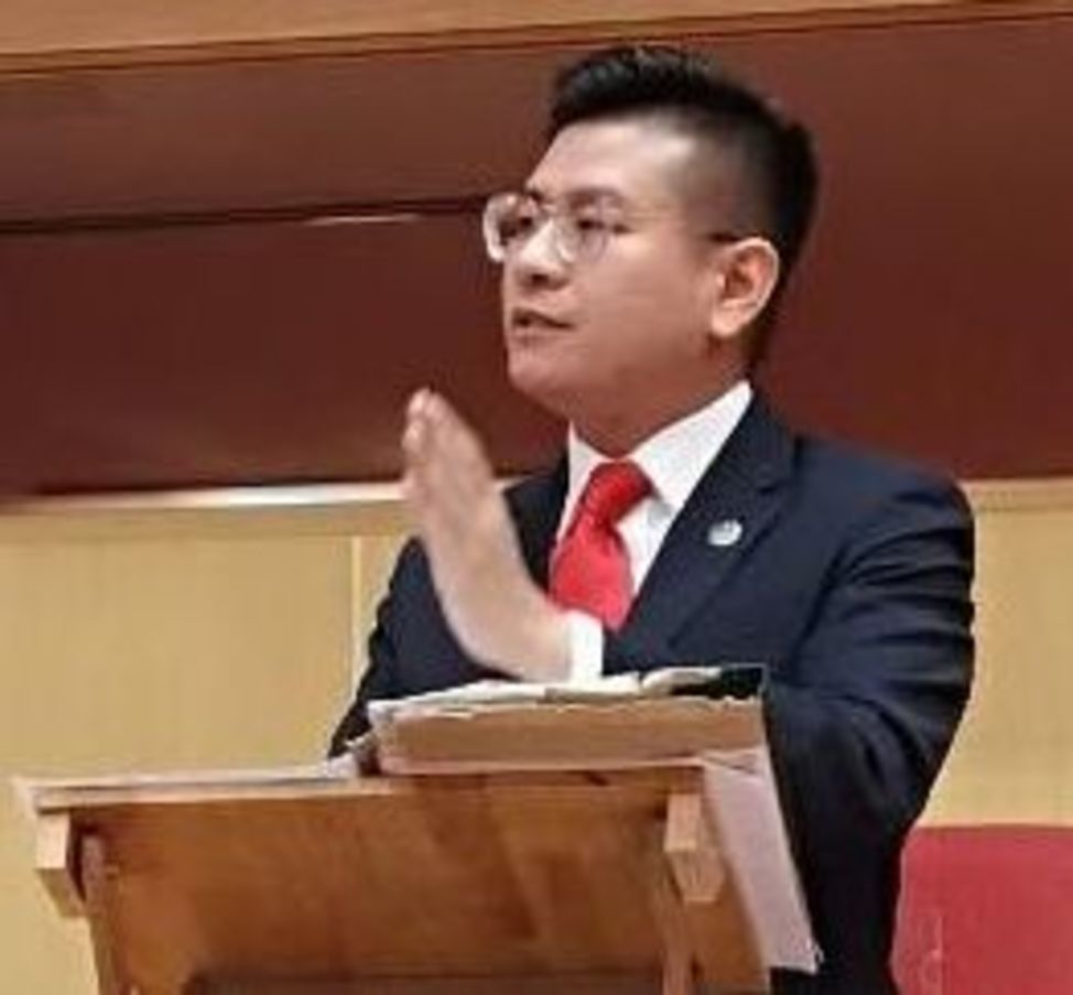 暂别前线不出战大选 张宇晨冀选民续支持希盟