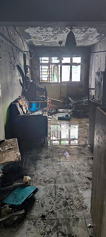 用非原装电池 电动脚车爆炸毁屋
