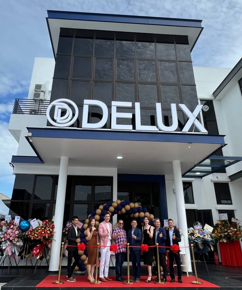 DELUX