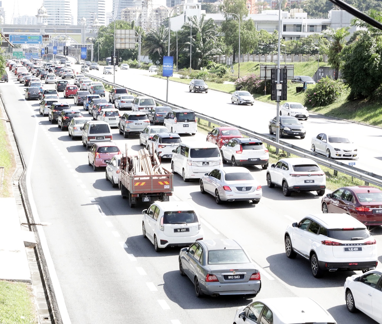 联邦大道 federal highway 塞车 车龙 堵车