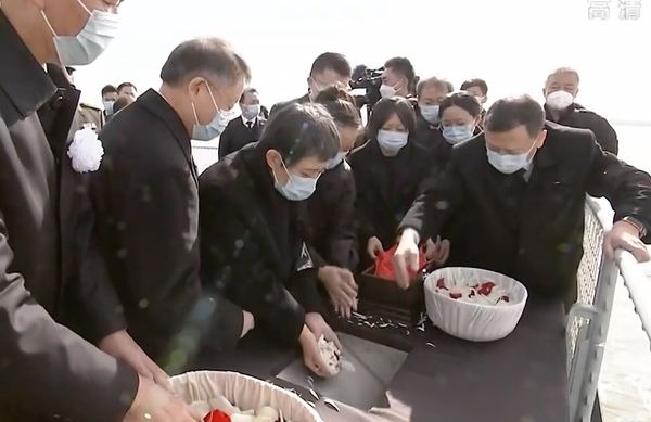 依生前意愿 江泽民骨灰洒入江海