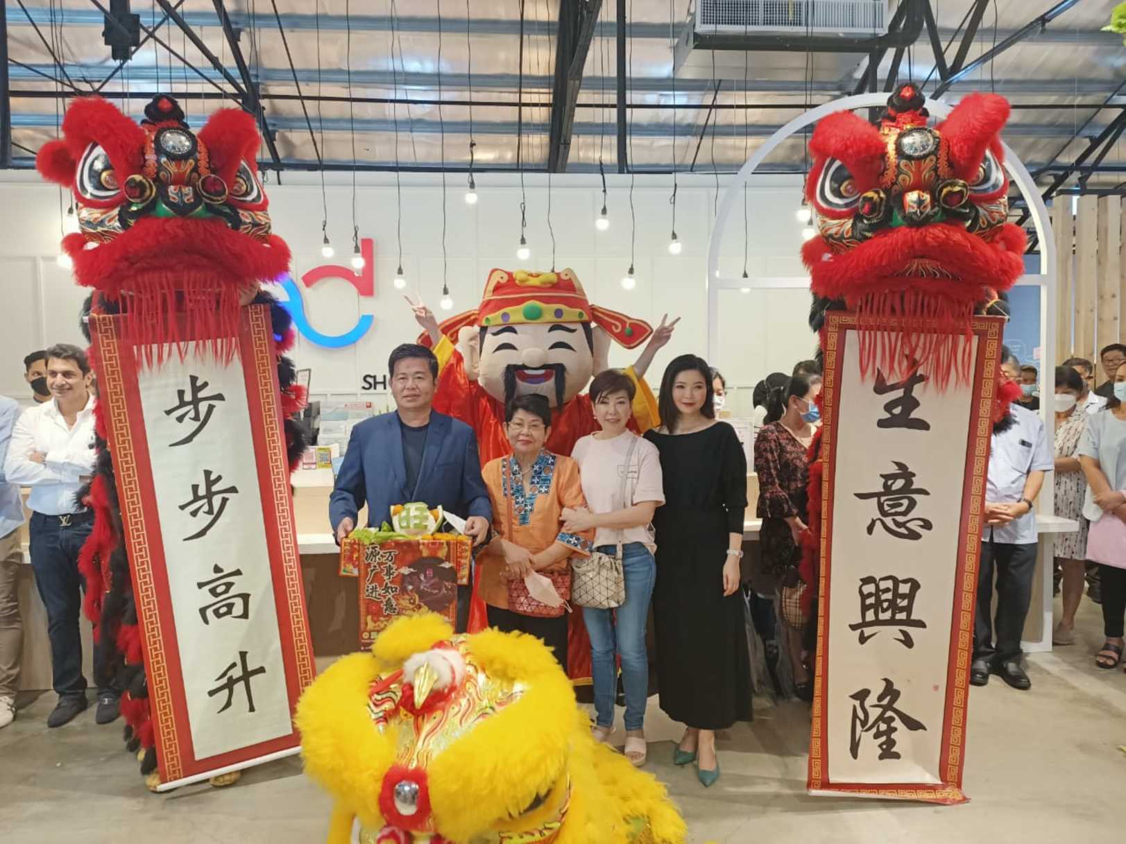 提供一站式家居装饰 东方装饰创新床垫品牌