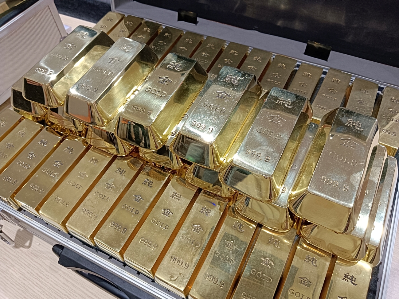 大山腳西王殿無極瑤池金母 金磚