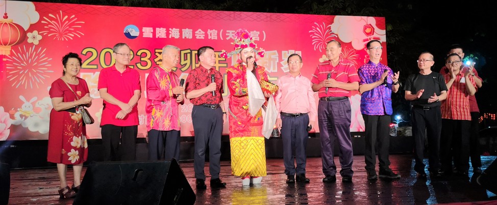 除夕夜倒数庆典 逾万人天后宫齐迎新年
