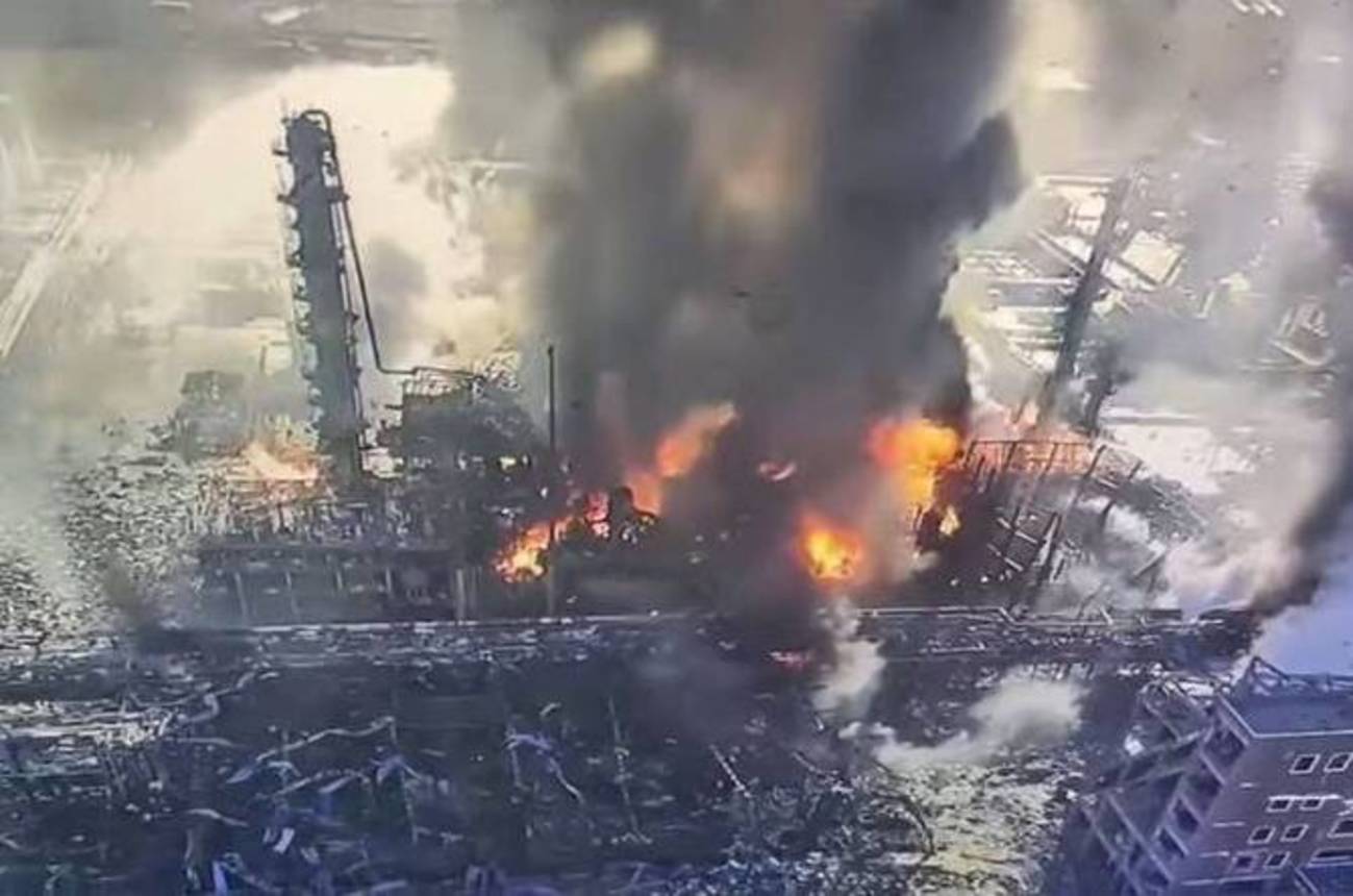 辽宁化工厂爆炸2死12失踪