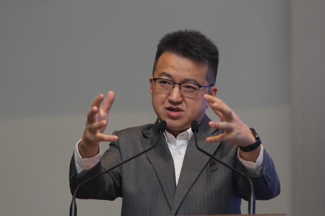 “反贪和制度改革交成绩” 刘镇东:团结政府能执政10年